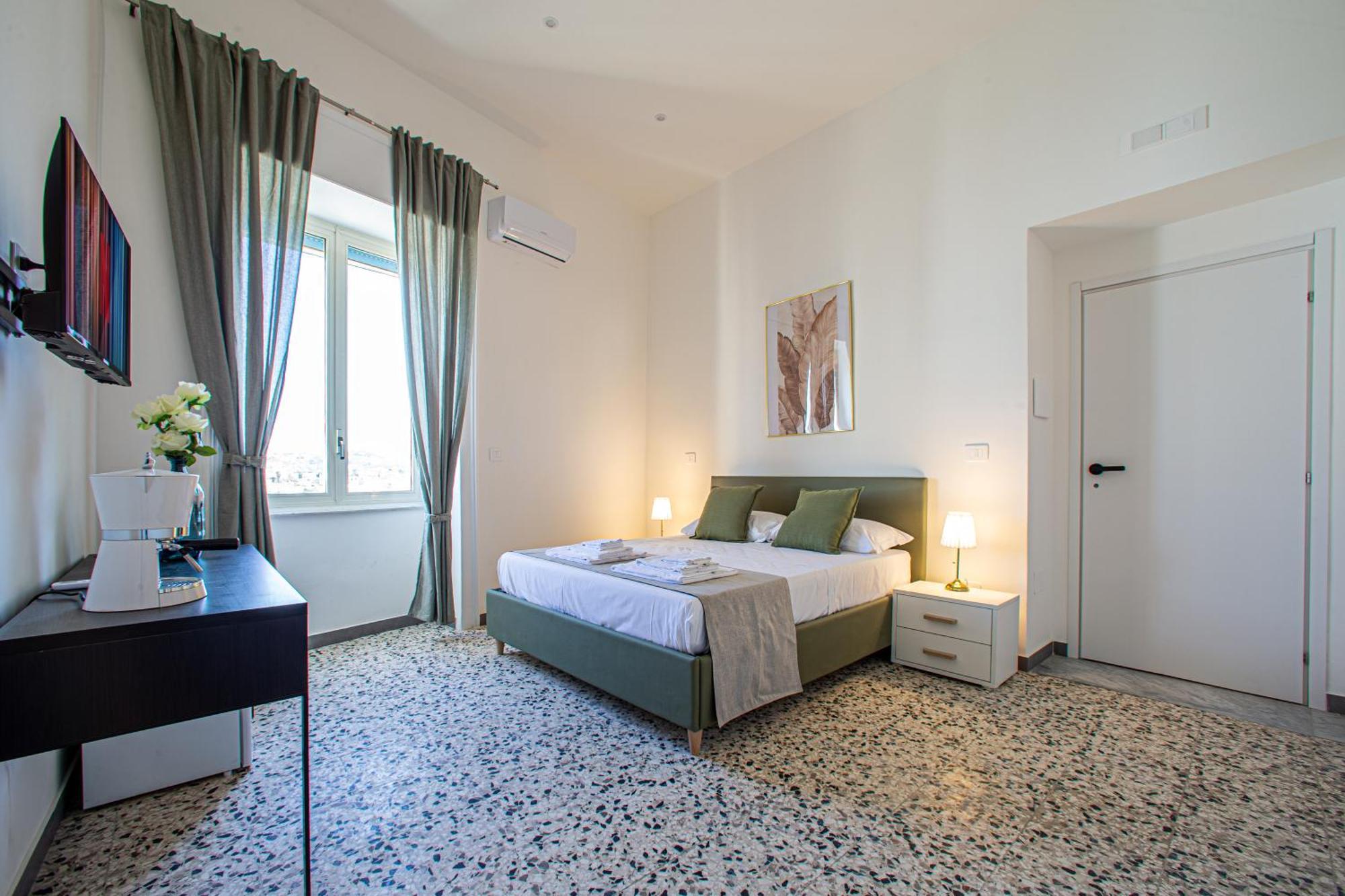 Mh Suites Rooms Apartments Bacoli Ngoại thất bức ảnh